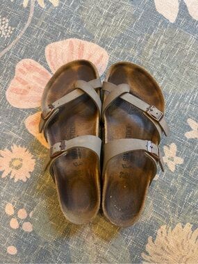 Birkenstock Mayari sandals
